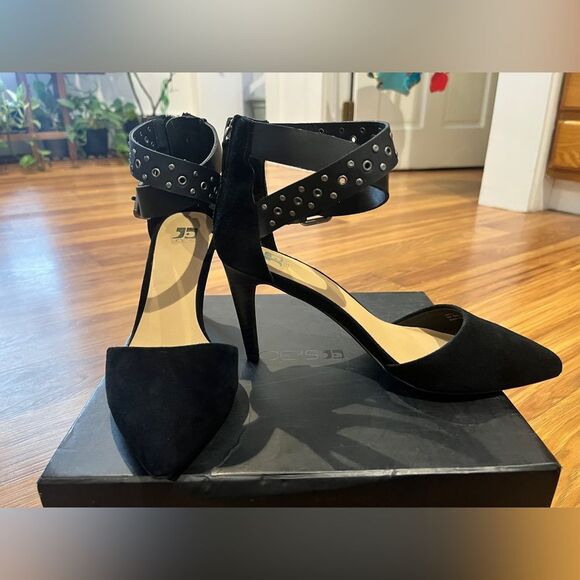 Joes Jeans Betty Ankle Strap Zip Back heels black suede studded leather size 7 - Picture 15 of 16